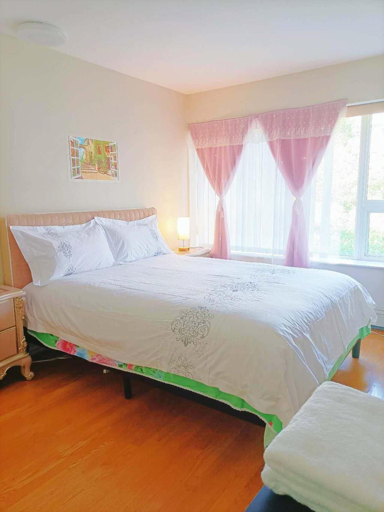 Double Room with Shared Bathroom,1505525551:JPEG